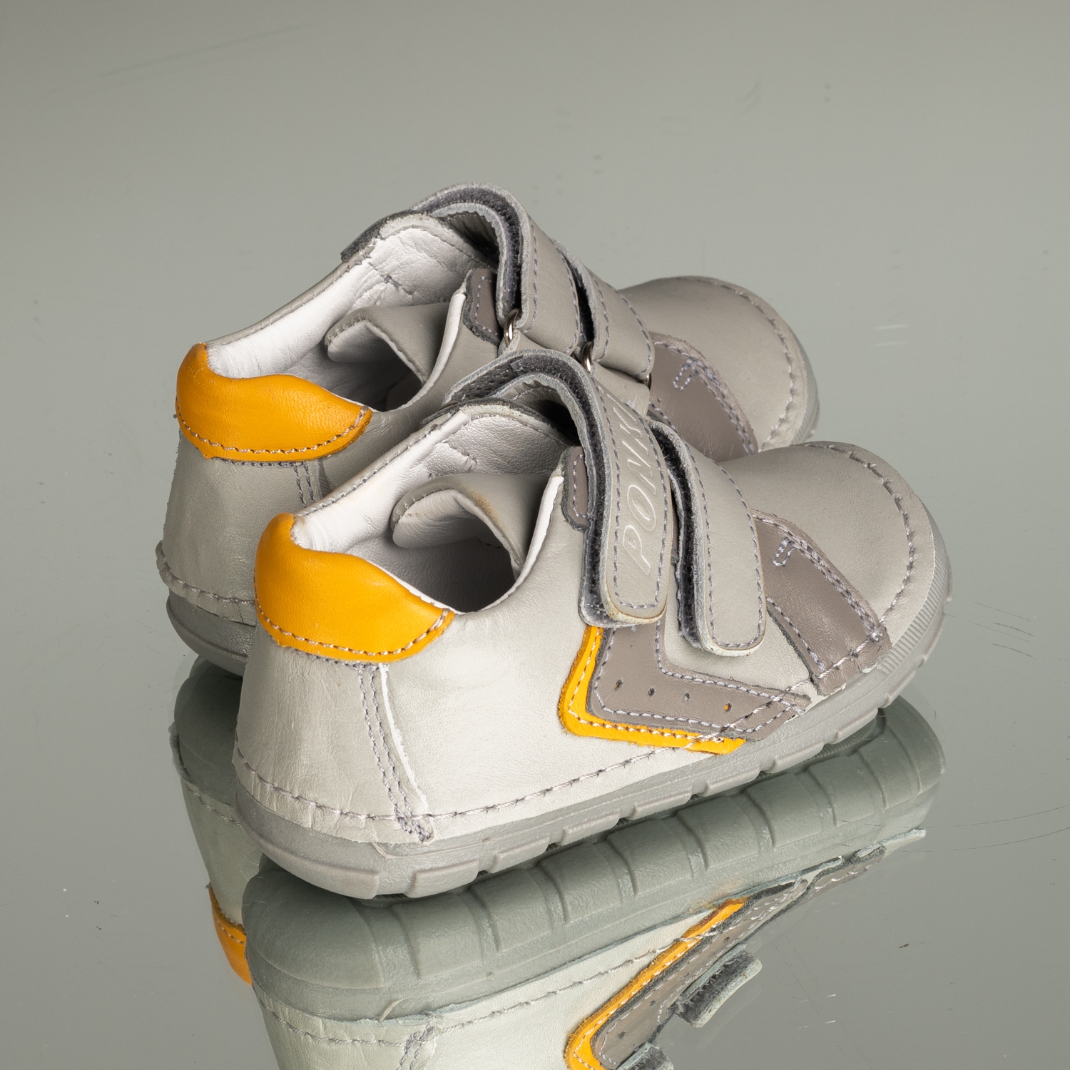 Pantofi Barefoot pentru bebeluși **PONKI Barefoot Slick Grey**, mărimi **19–23**