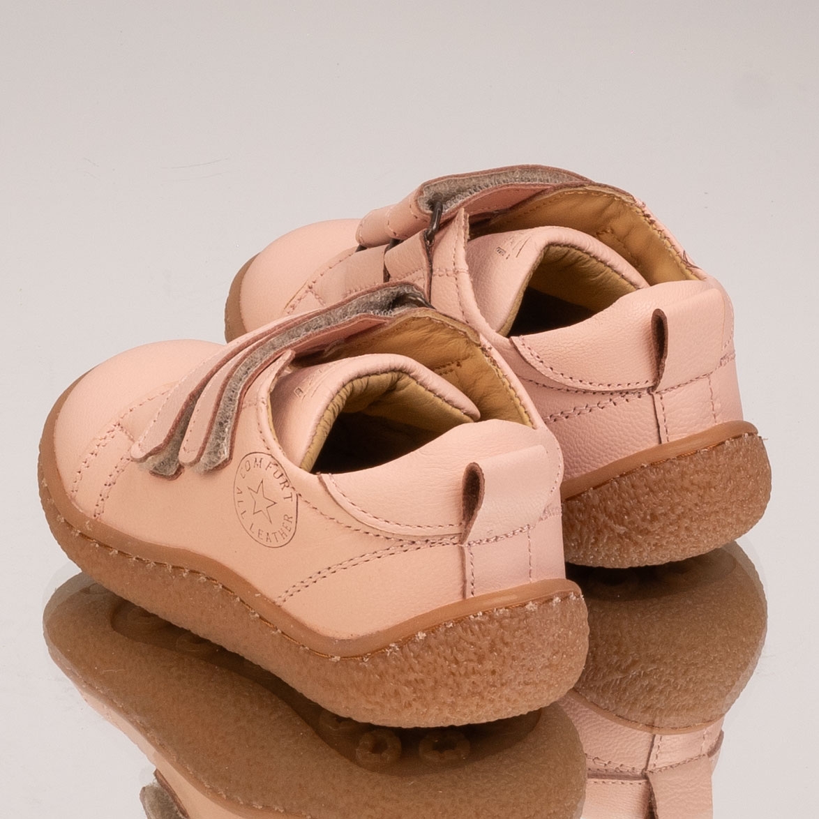 Baby shoes PONKI BAREFOOT Kamper Lepi Powder №22-26
