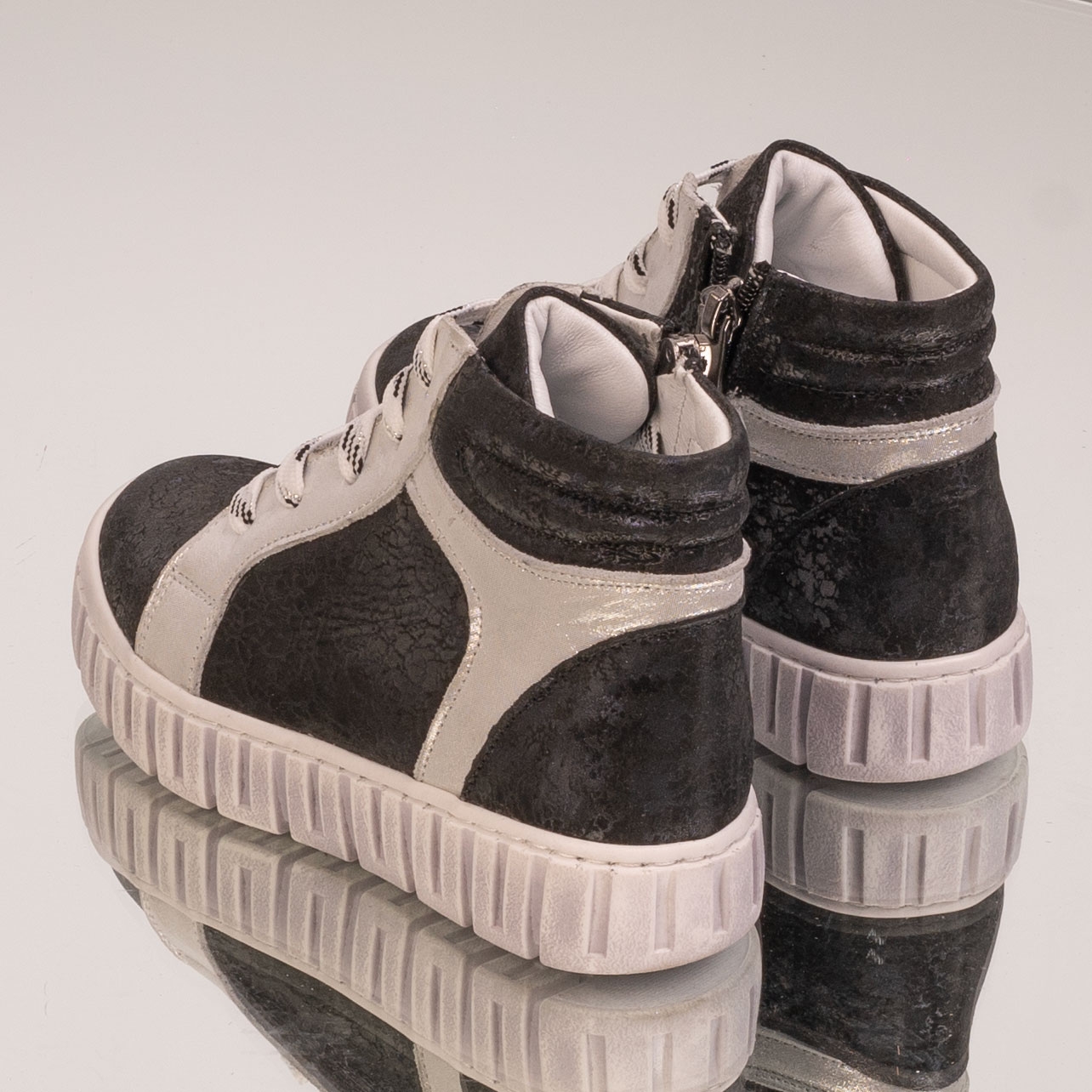 Baby sneakers PONKI MELLOW BLACK-SILVER №22-25