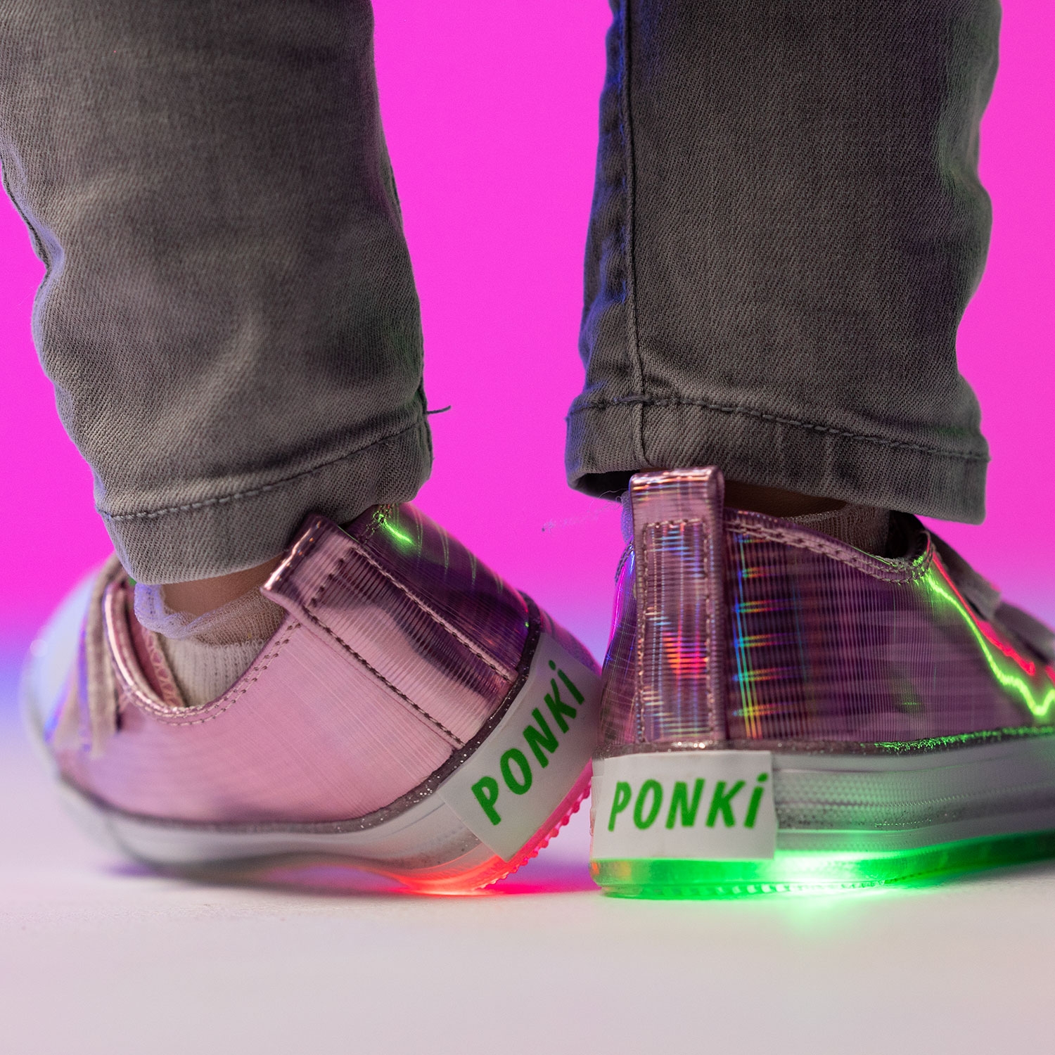 Children's sports shoes with luminous soles PONKI CNW-RS Pink №26-30