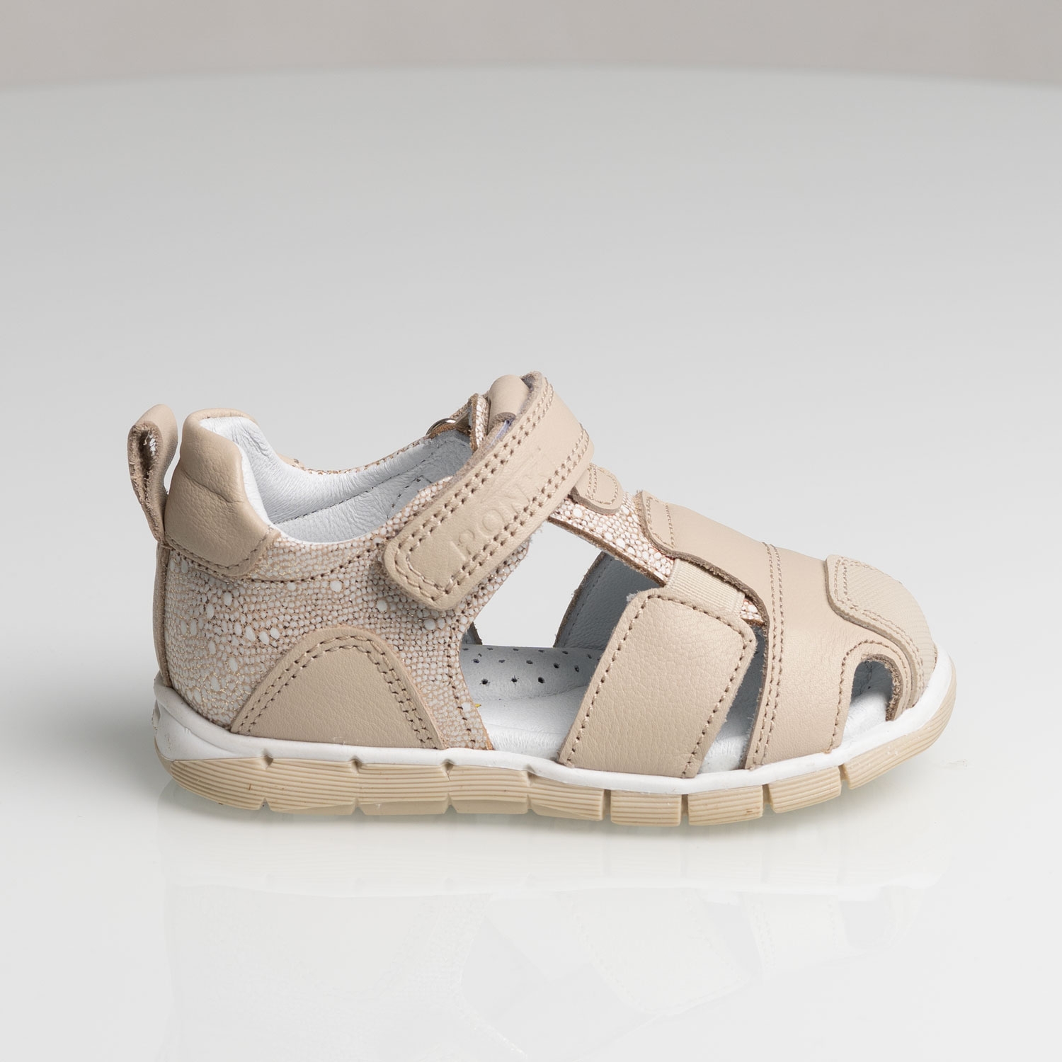 Closed-toe sandals PONKI Torino Beige №21-25