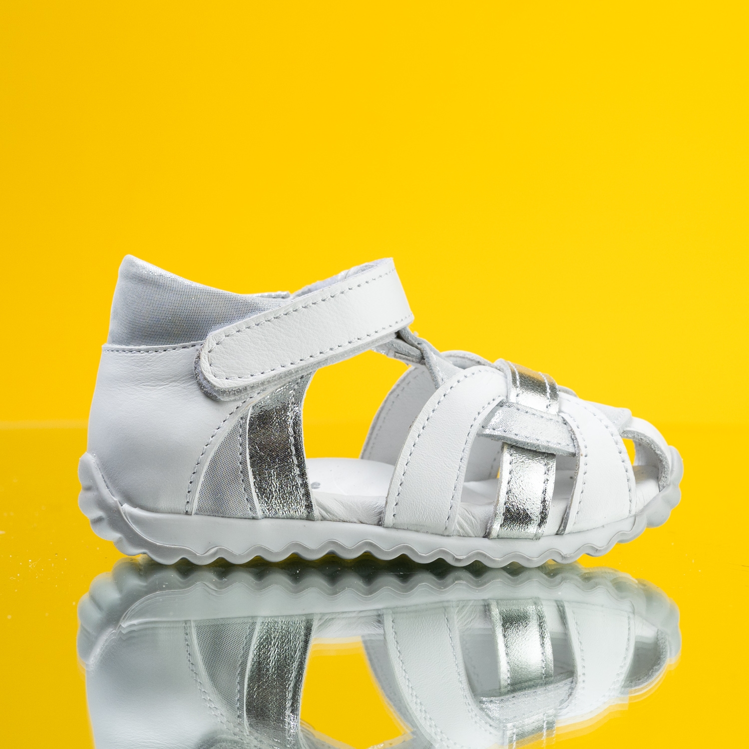 PONKI Zippies White – Baby Sandals №21-25